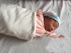 子宫受损代妈在广州供卵专家的指导下助孕喜获健康男宝宝