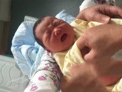 死精症患者成功的在广州供卵机构助孕帮助下产子